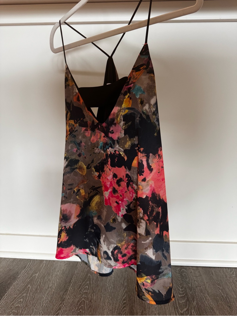 NSR Multicolor Floral V-Neck Spaghetti Strap Cami